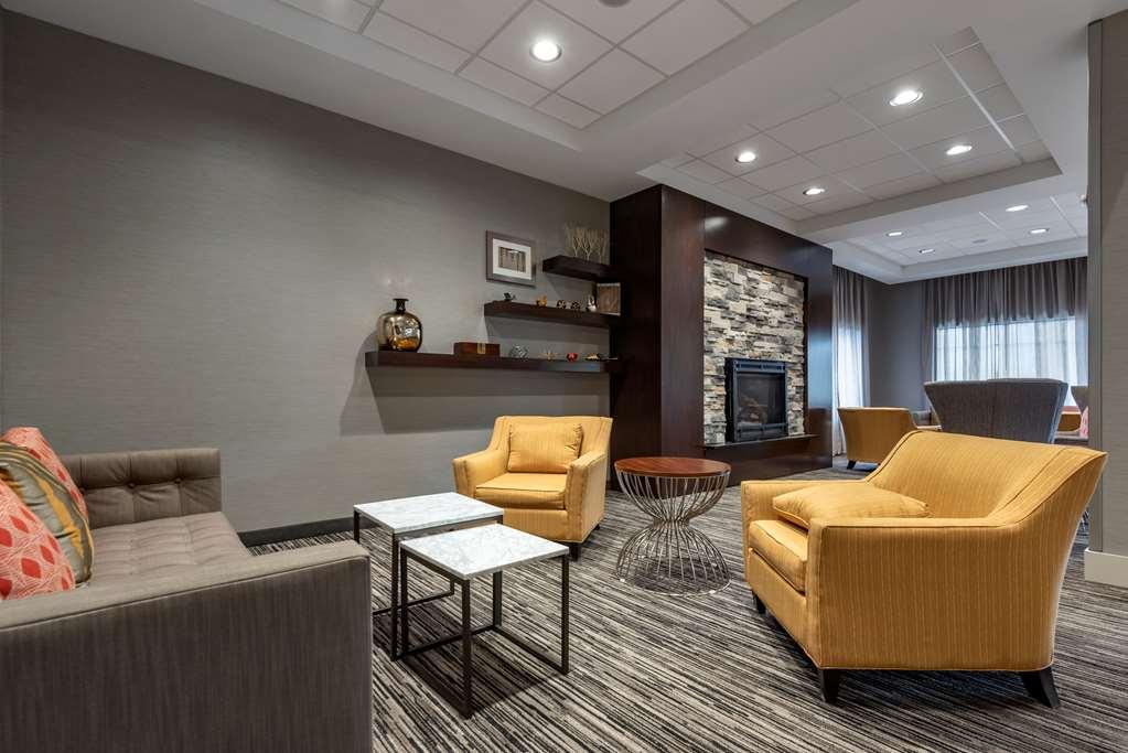 Best Western Plus The Hammondsport Hotel Interior photo